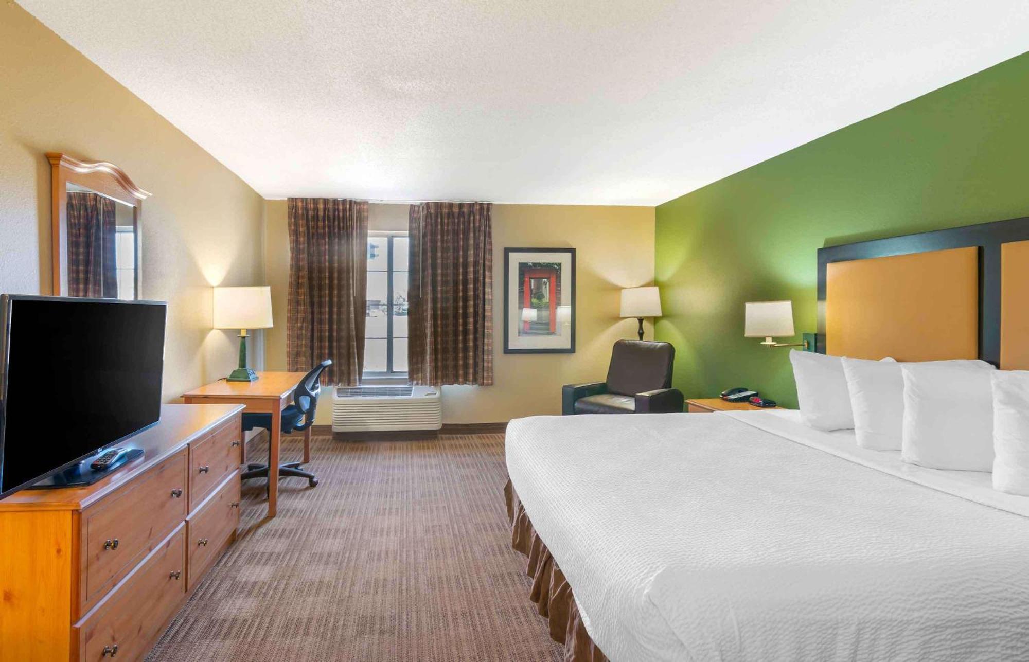 Extended America - Kansas - Country Club Plaza Hotel